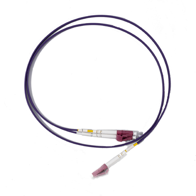 Фиолетовый LC UPC к LC UPC Duplex Patch Cord оптическое волокно MM, OM4, 3,0 мм