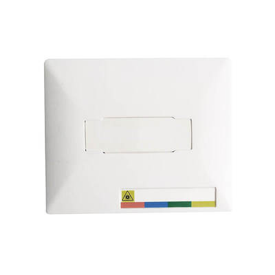 Белый 4-портный терминал FTTH с адаптерами SC LC